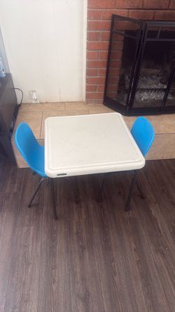 Kids table