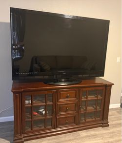 65” Vizio TV Bundle – Works Perfectly