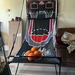 Player Maker Indoor Basketball 