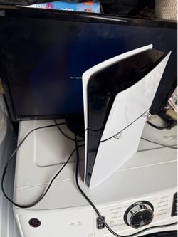 1tb slim ps5 digital like new 3 month used  no controller