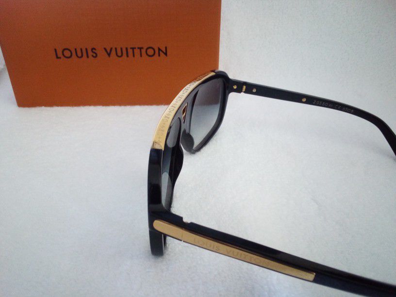louis vuitton evidence sunglasses for Sale in El Paso, TX - OfferUp