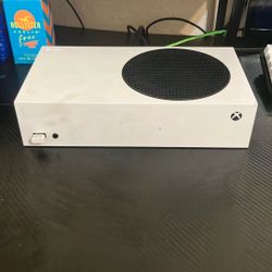 NEW XBOX SERIES S AND CONTROLLERS (I CAN DO TRADES TO)