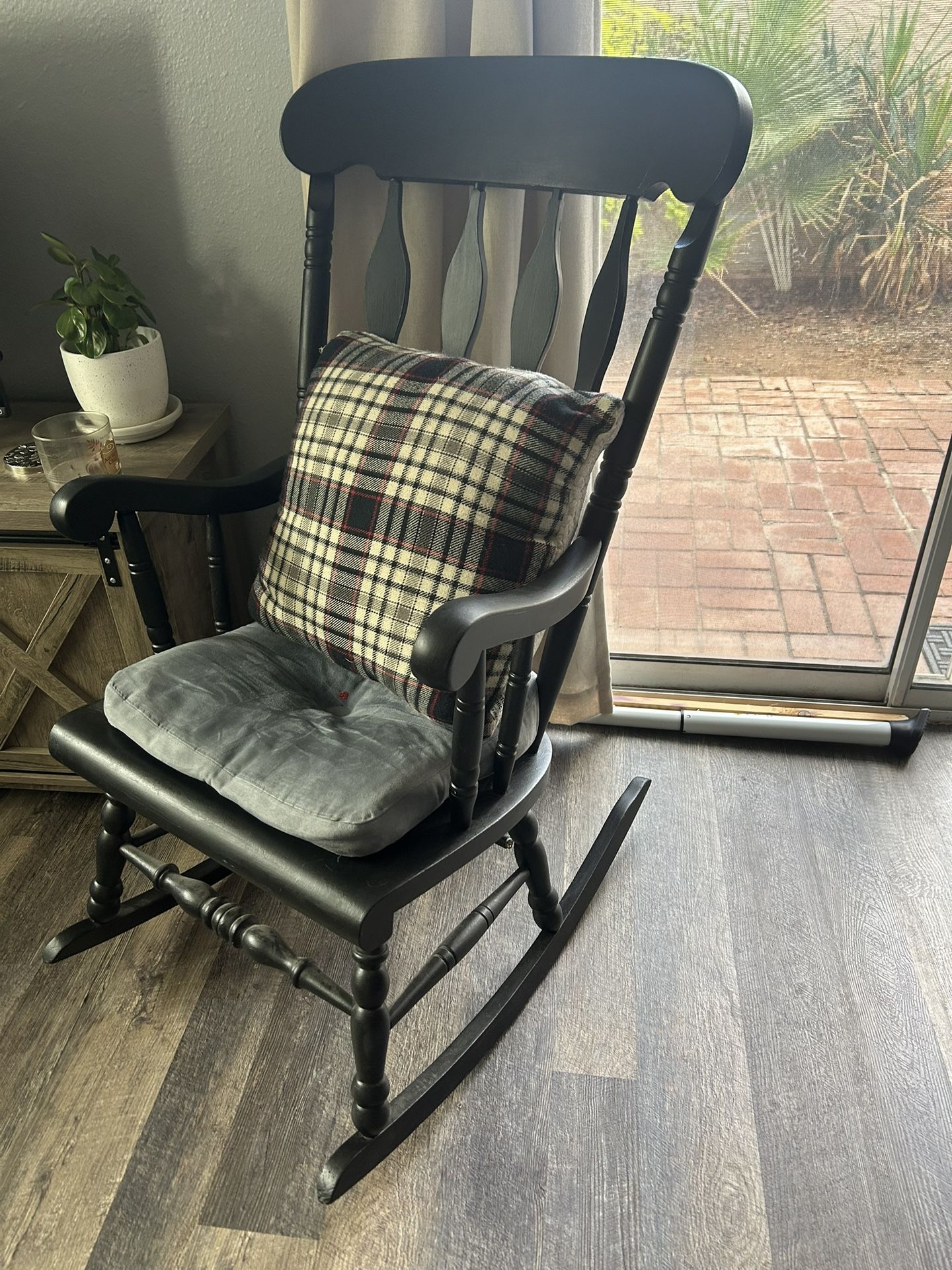 Wood Rocking Chair