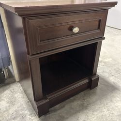 Dark Wood End Table And Drawer 