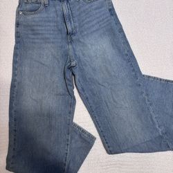 Levi’s High Wasted Straight 