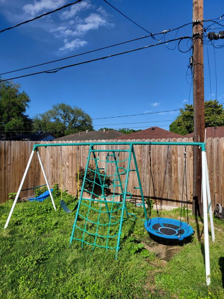 Kids Swing Set