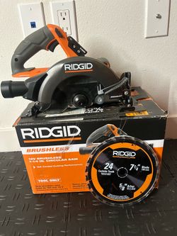 RIDGID 18V Brushless Cordless 7-1/4 in. Circular Saw (Tool Only)