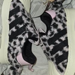 Adidas SuperStar 360 I White/pink/black Furry Kitten Tail Size 5k