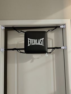 Everlast Door-Mounted Boxing Punch Pad