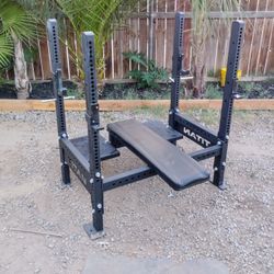 Titan Fitness Competition Bench Press 