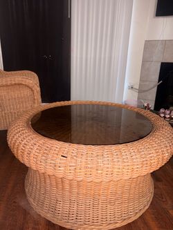 Round Wicker Coffee Table with Glass Top
