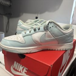 nike low dunks