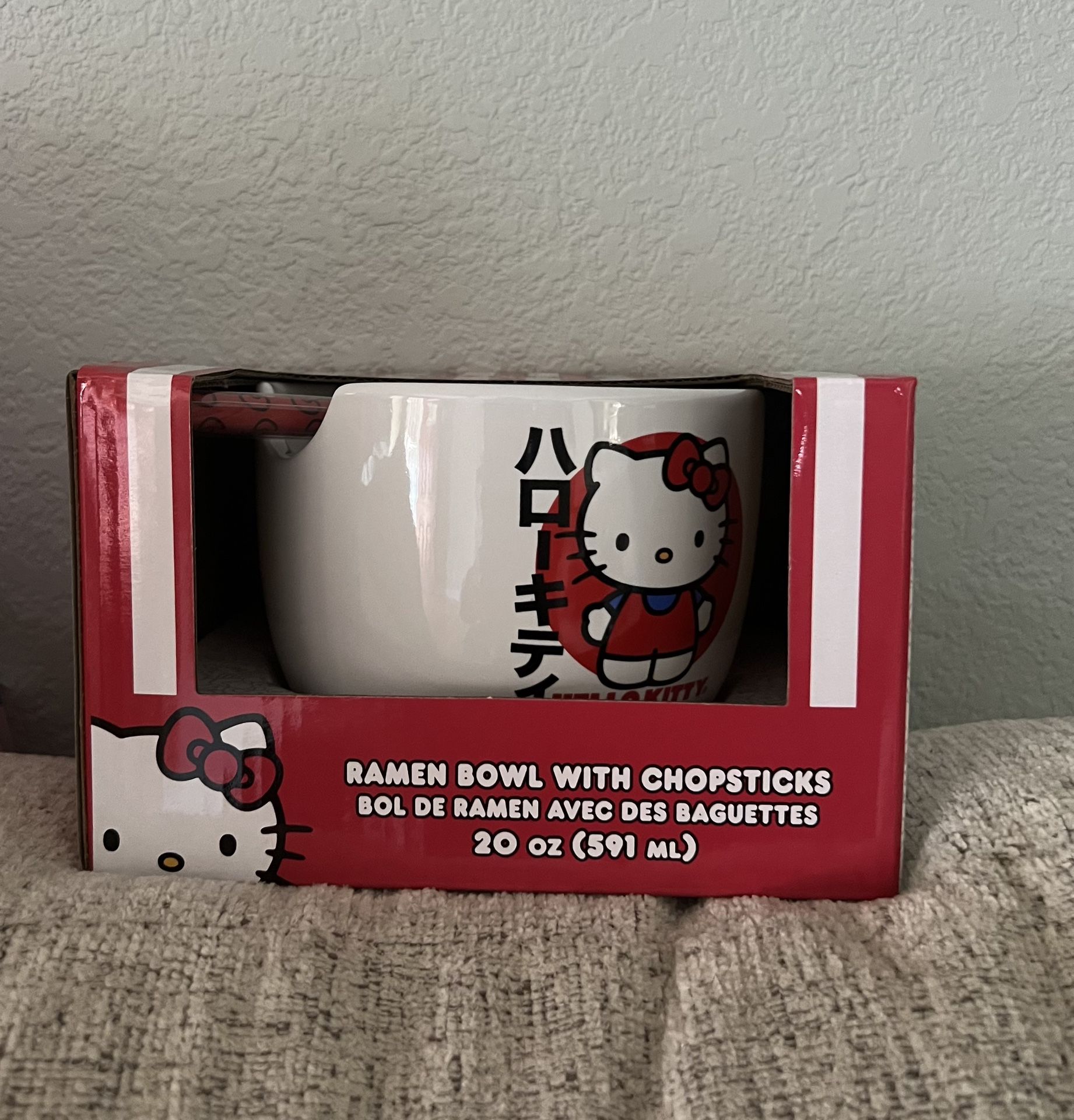 Hello Kitty Ramen Bowl With Chopsticks