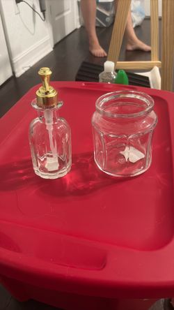 Soap dispenser and glass jar
