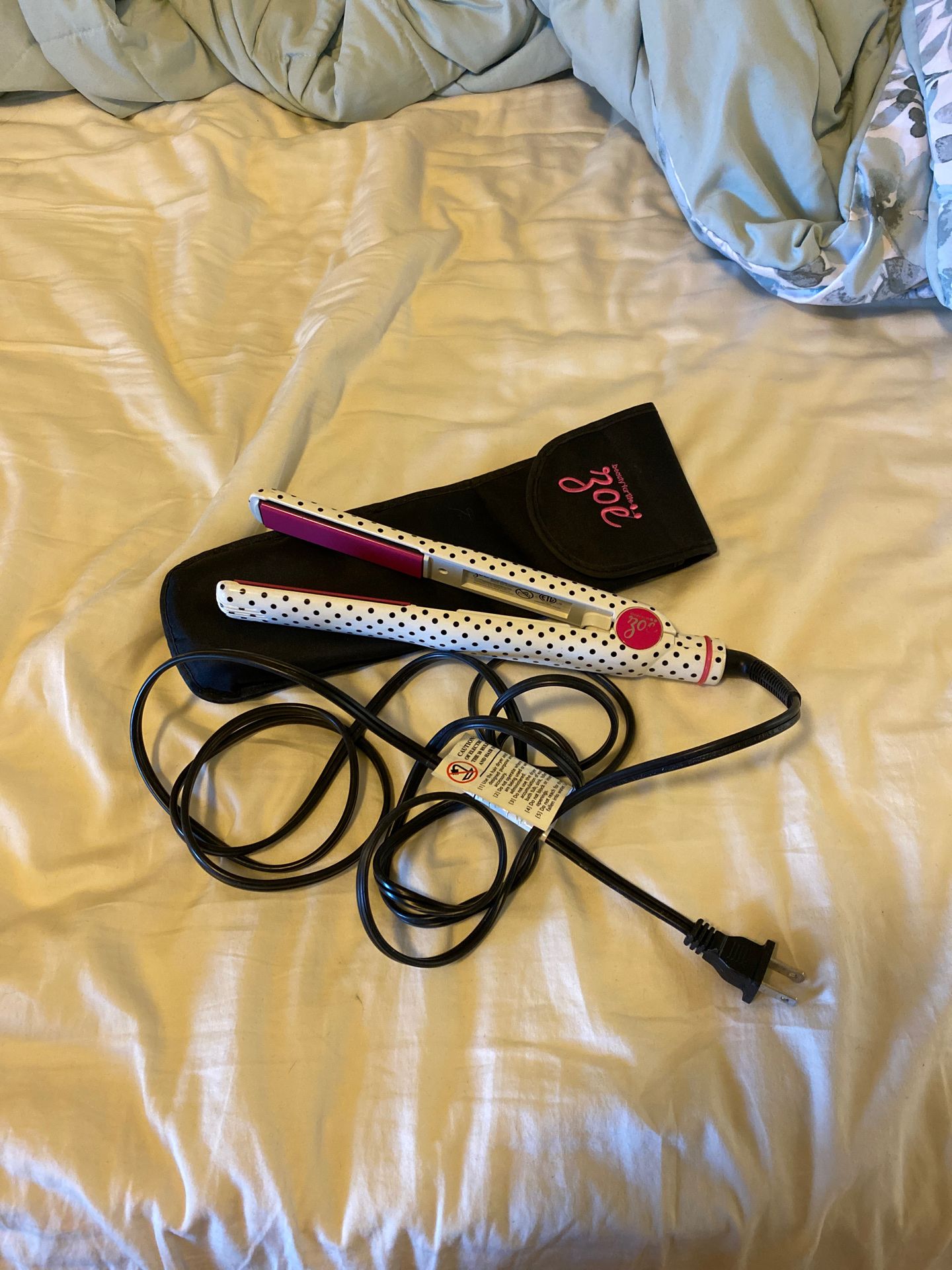 Hair straightener