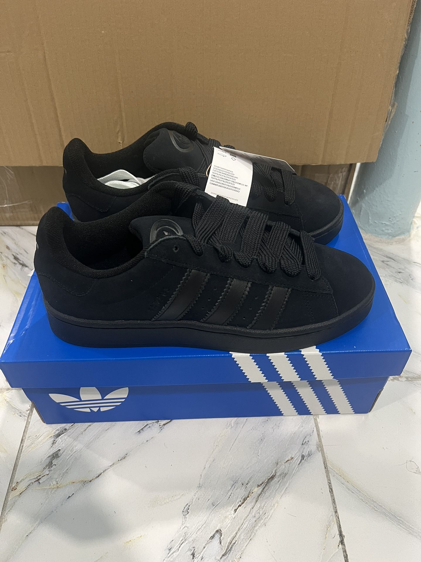 Adidas Campus 00s