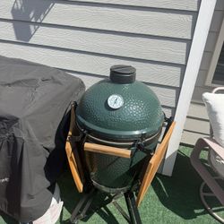 Large big green egg 