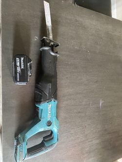 Makita XRJ04 Sierra