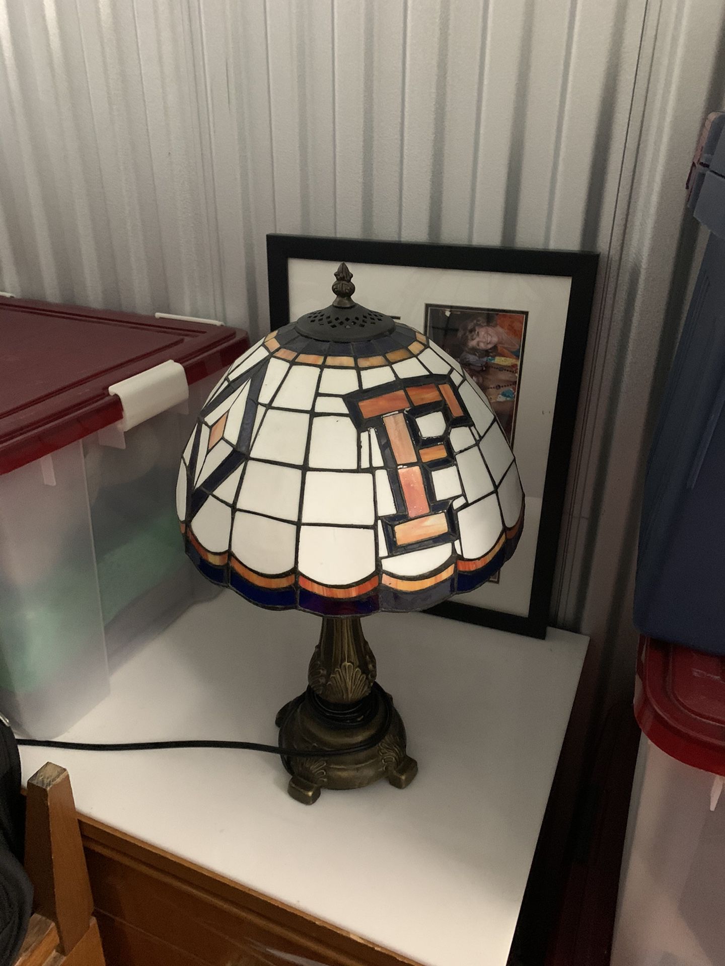Antique Style, Stained Glass University of Florida Gators Lamp
