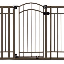 Baby/Pet Gate. Bronze Color. Expandable. Hardware Included
