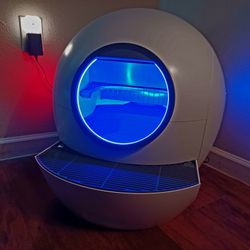 Self Cleaning Litter Box 