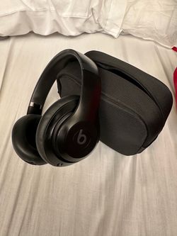 Beats Studio Pro