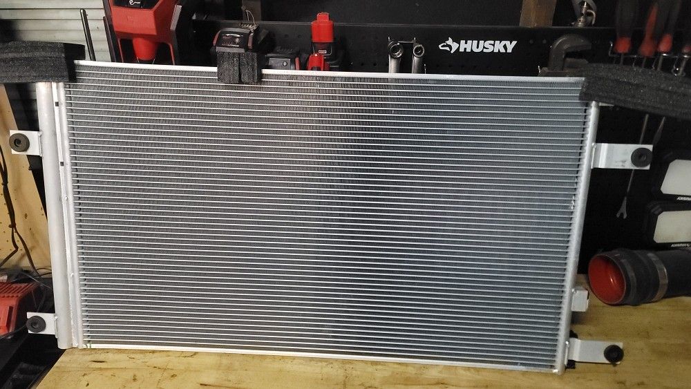 Lt625 International Ac Condenser