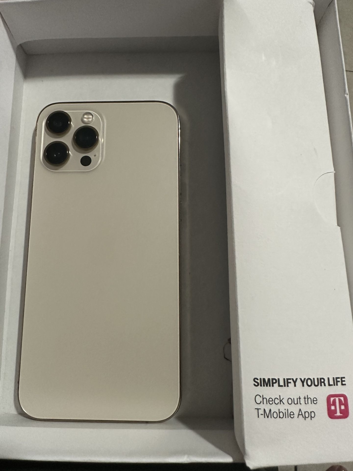iPhone 12 Pro Max Gold