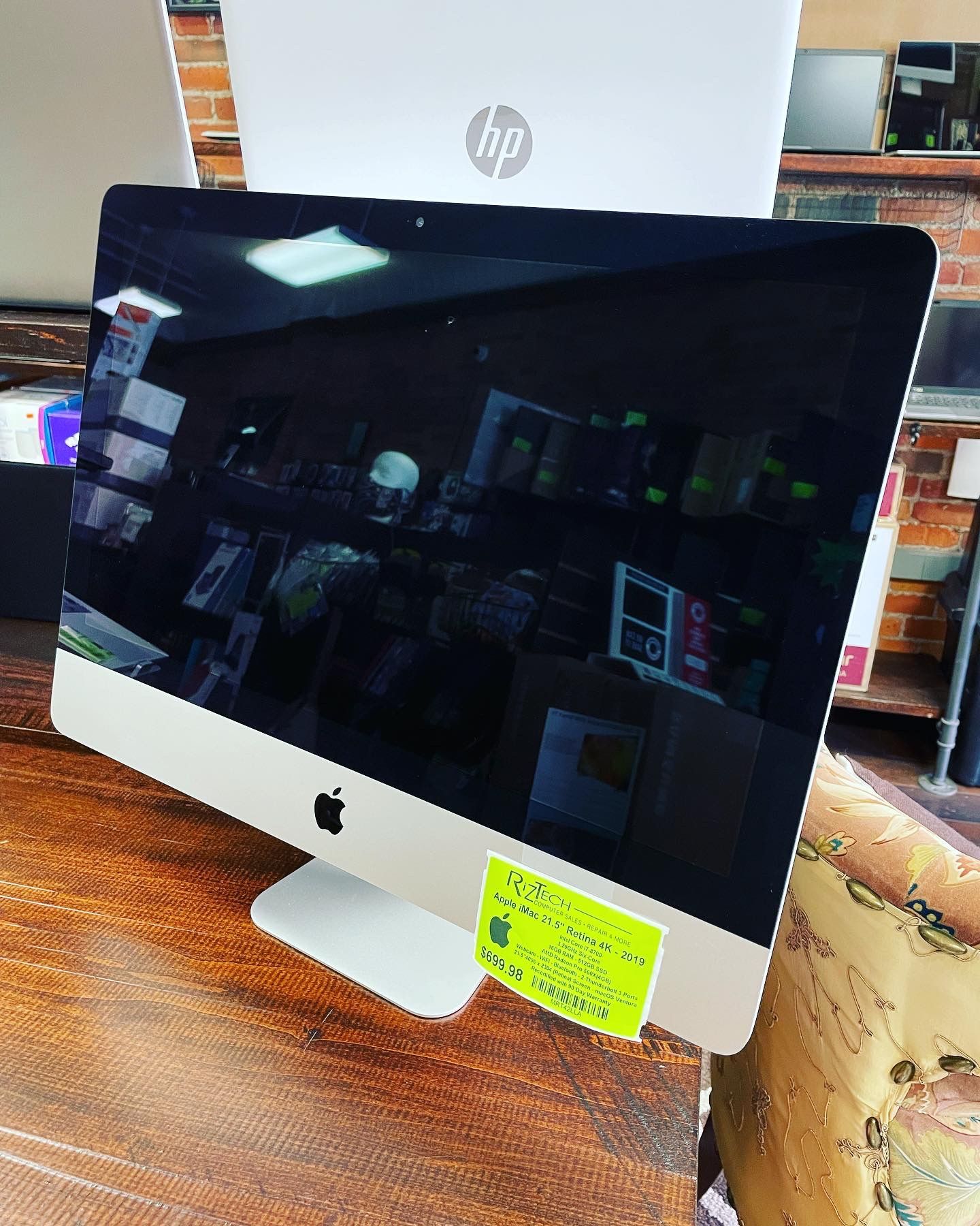 Apple iMac 21.5" Retina 4K 2019 Intel Core 17-8700 3.20GHz Six-Core 16GB RAM 512GB SSD 4GB GPU