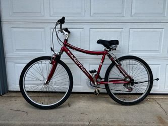 FOR SALE: Motiv Smoothie Comfort Bike – Aluminum Frame – Excellent Condition – $175