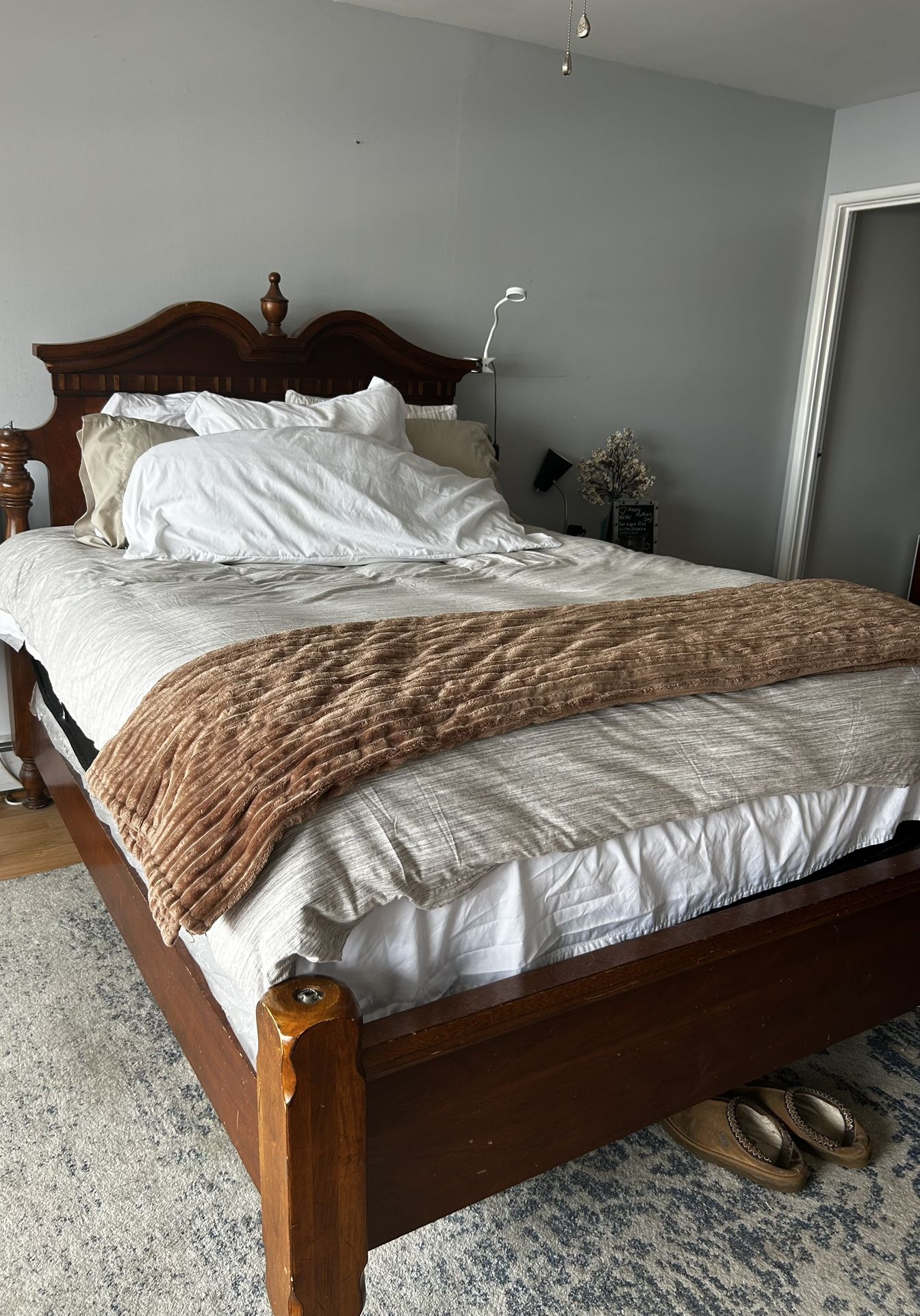 Queen Bedroom Set Four Poster