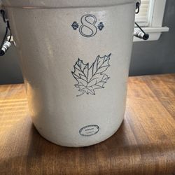 8 Gallon Western Stoneware Crook