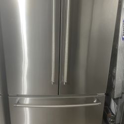 Refrigerator. Kitchen Aid 