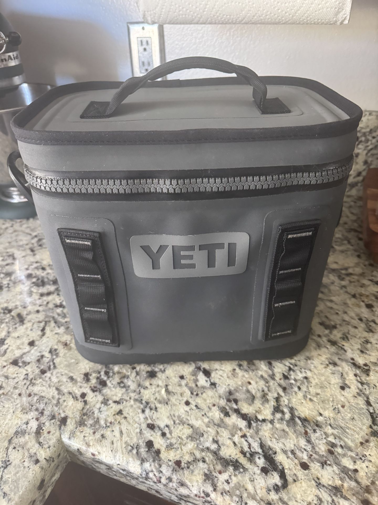 Yeti Hopper Flip Soft Cooler