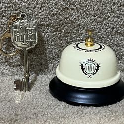 Disney Park Tower Of Terror Hotel Keychain & Bell Hollywood Studio Twilight Zone