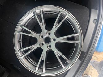 Tesla Model Y 19” OEM Gemini Wheel/Rim – Repair or Replacement
