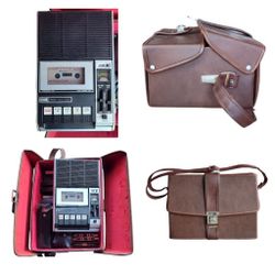 Sears Solid State Cassette Recorder With Carrier And Cassettes 