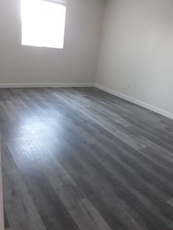 Vinyl flooring