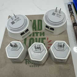 Xfinity xFi Pod WiFi Range Extender Mesh Network Booster Adapter