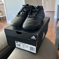 Kids soccer Cleats 