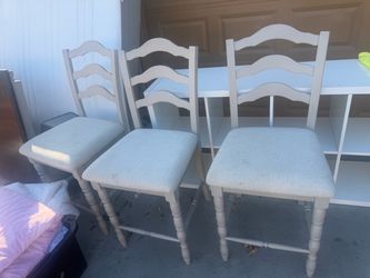 Set of 3 White Ladder-Back Dining Chairs