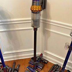 Dyson sv47 v15 detect cordless stick vacuum