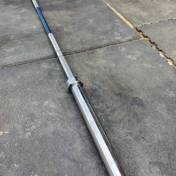 Olympic Barbell 20 kg 700lb capacity 