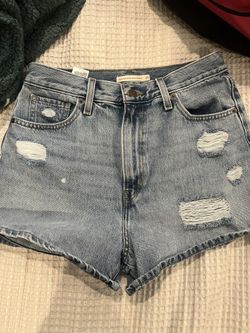 Levi Shorts 