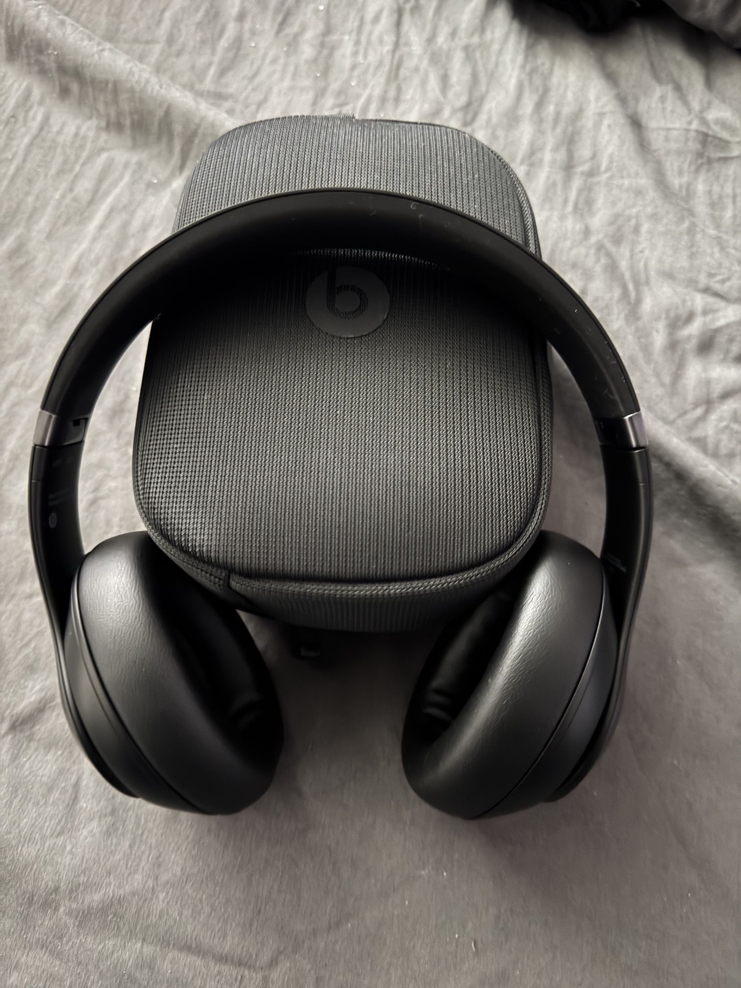 Beats Studio Pro