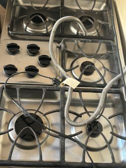 Gas Stove 5 Burners. De Mesa.