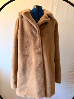Dolce Cabo Faux Fur Coat – Camel Tan – XL – Never Worn