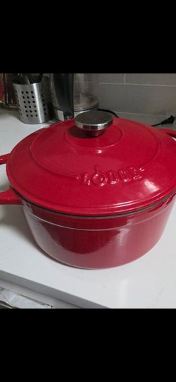 Lodge enamel cast iron Dutch oven - 4.5Qt