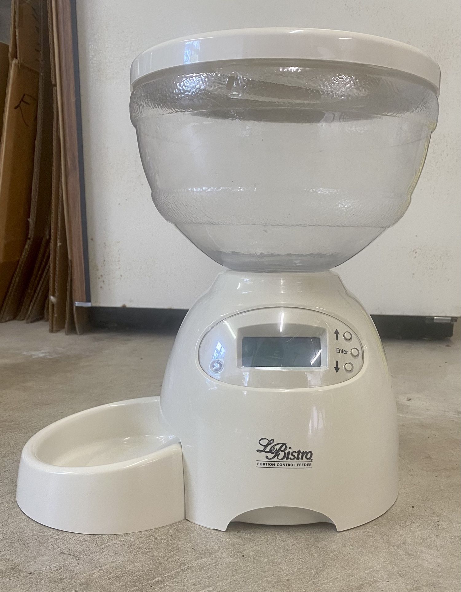 Petmate "Le Bistro" Portion Control Automatic Food Dispenser