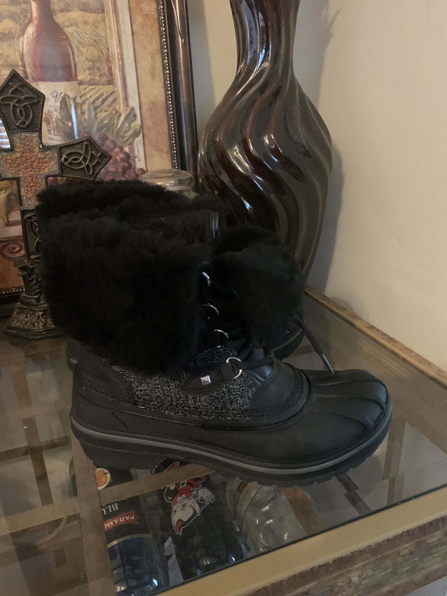 Croc Duck Boots Size 6